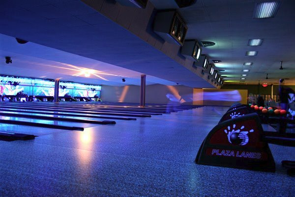Plaza Lanes-Highland必去景点