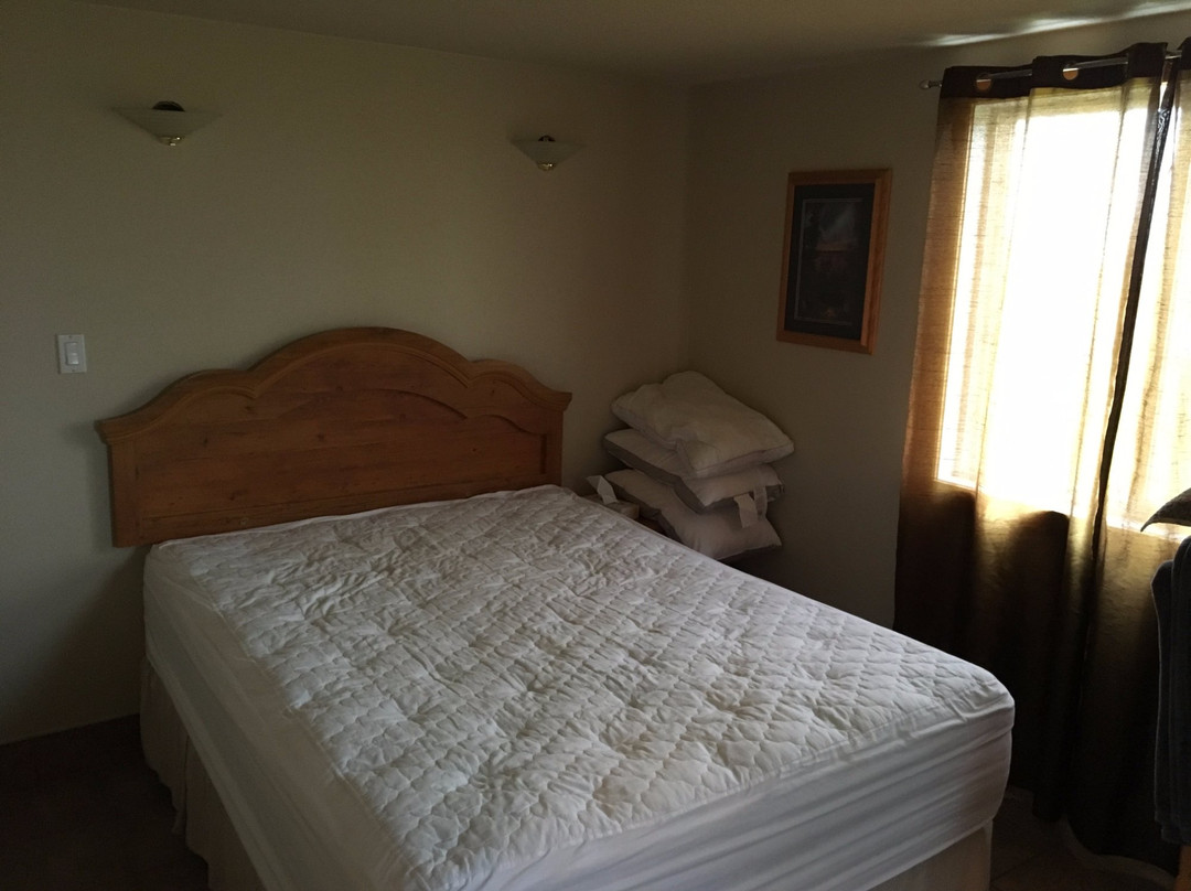 Happy Trails Campground & Cabins
