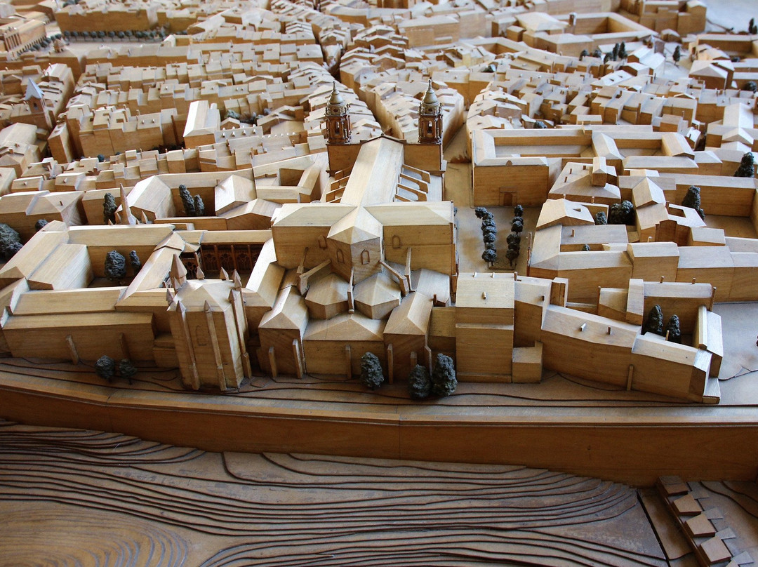 Archivo Real y General de Navarra-潘普洛纳必去景点