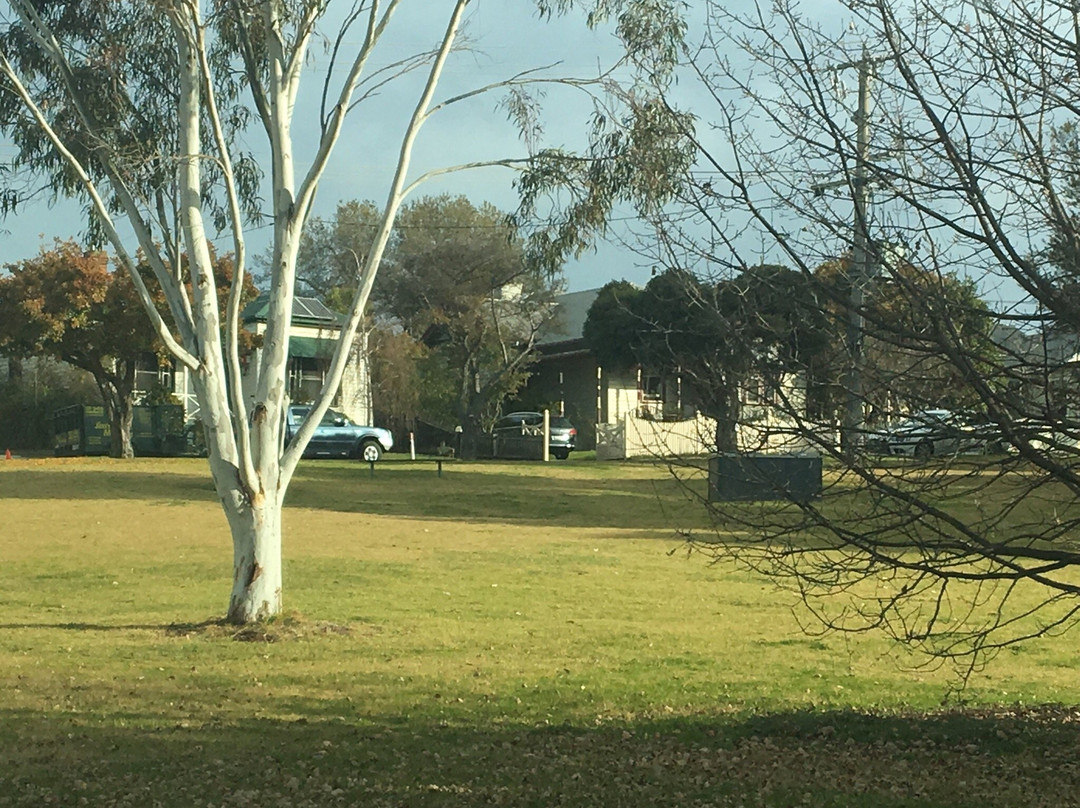 Hubert Osborne Park-特拉拉尔根必去景点