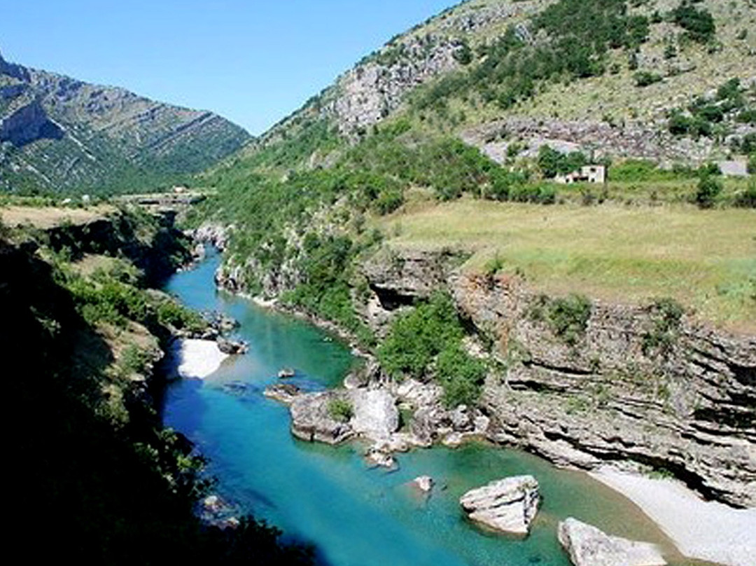 Moraca River景点图片