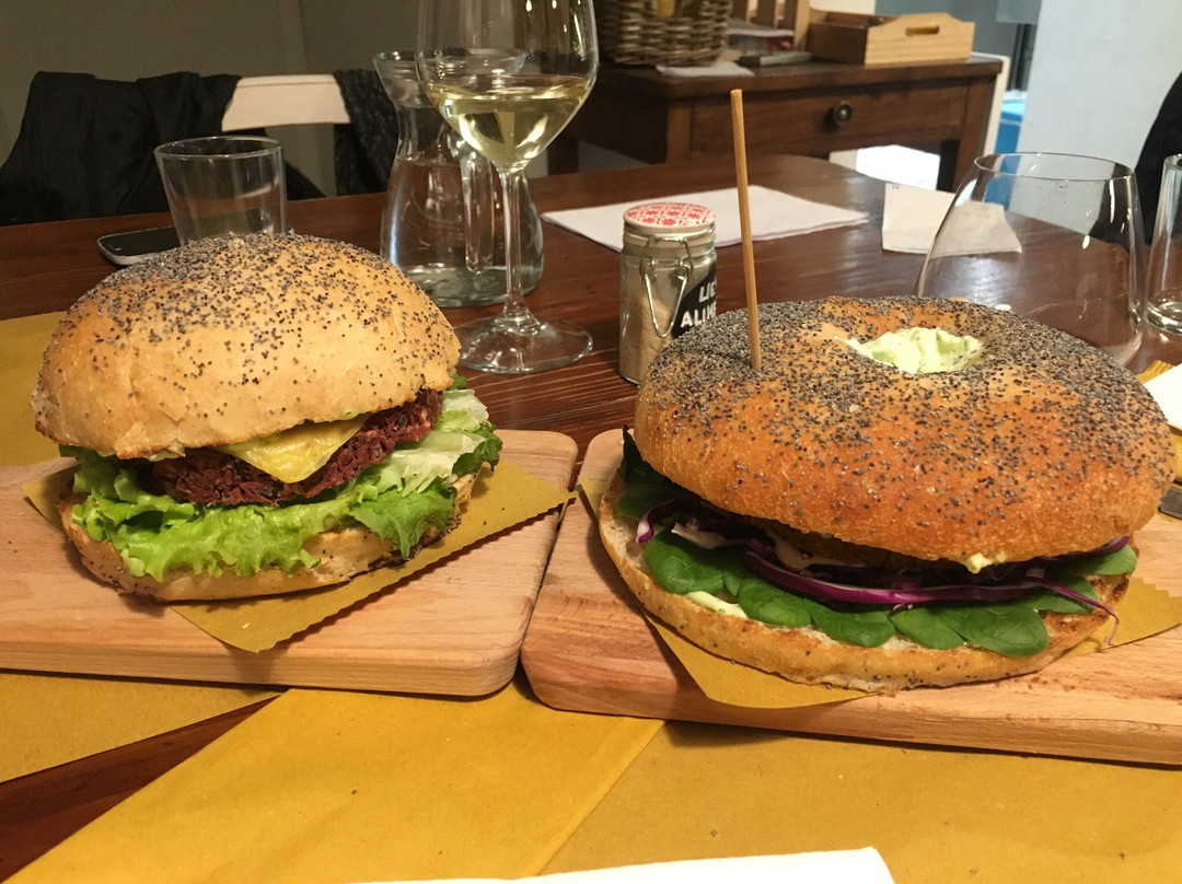 Dulcamara Vegan Bio Bistrot