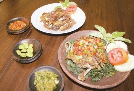 Bebek & Ayam Goreng Pak Ndut