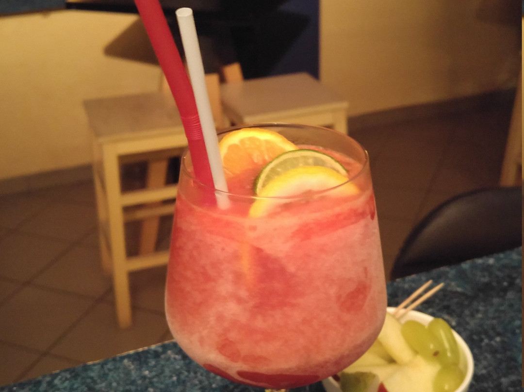 Alisachni Cafe Bar景点图片