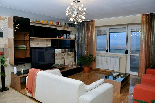 Linda Residence