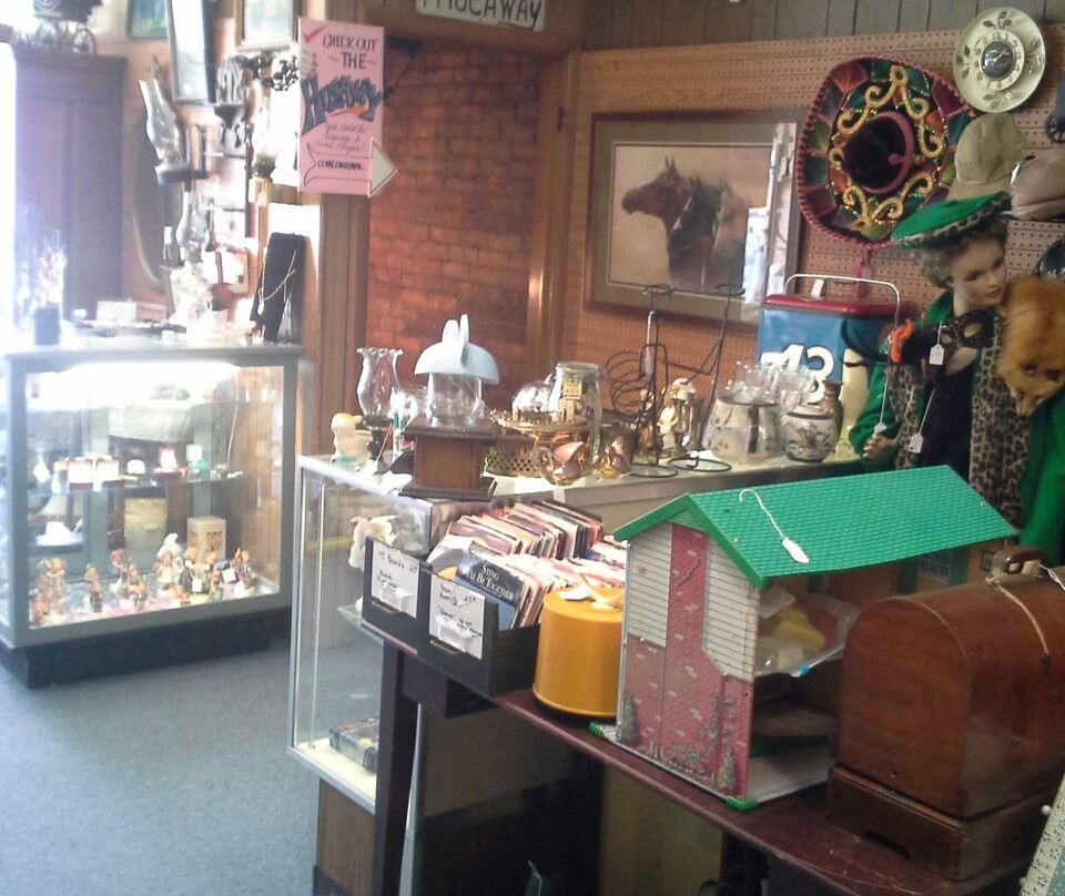 Yvonne Marie's Antique Mall-Decatur必去景点