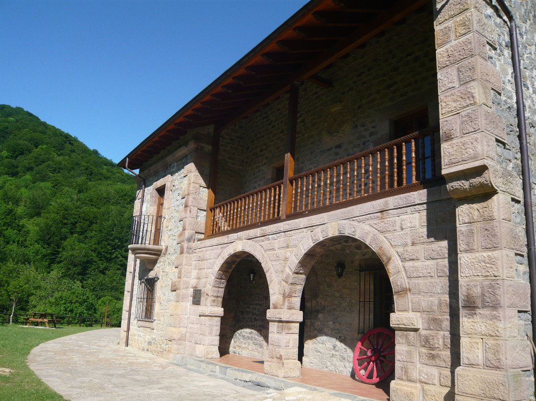 Centro de Interpretacion del Parque Natural Saja Besaya-Los Tojos必去景点