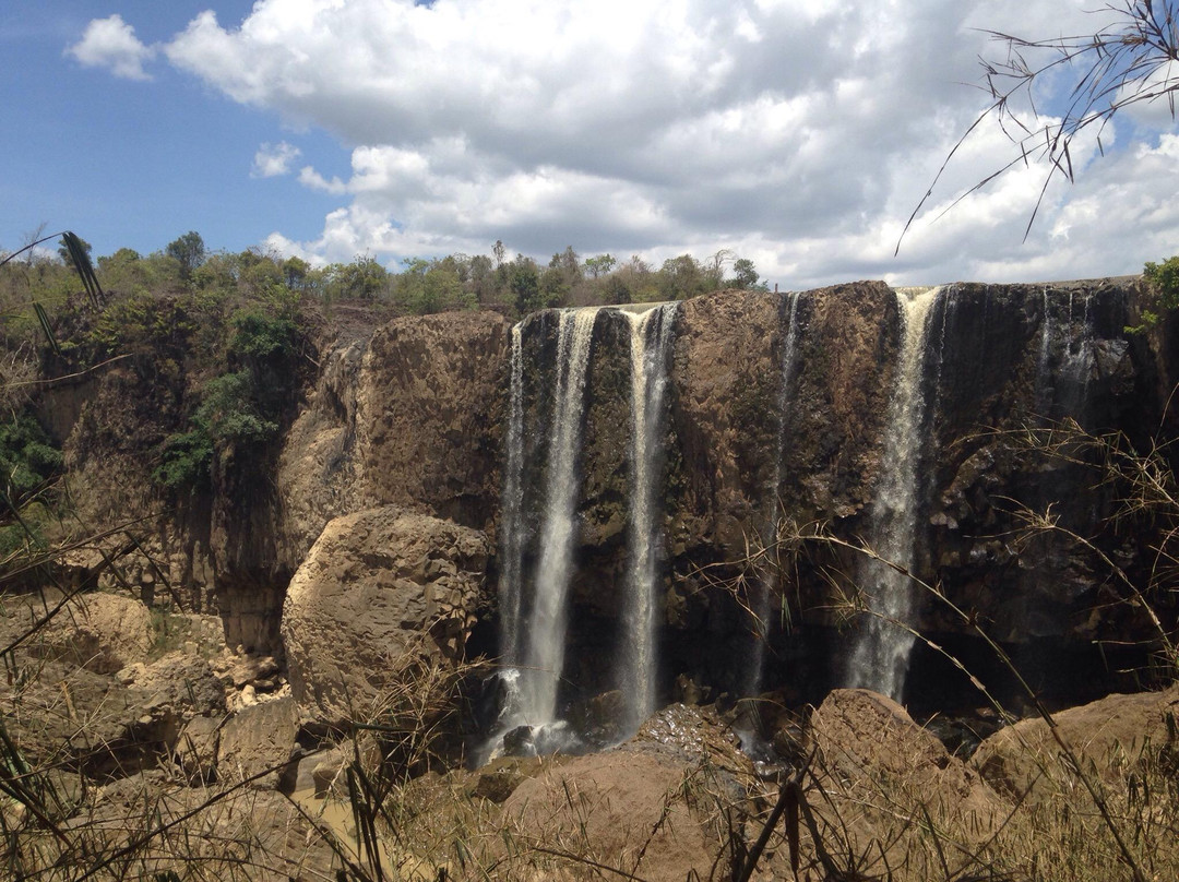 Bao Dai Waterfall (Thac Bao Dai)景点图片