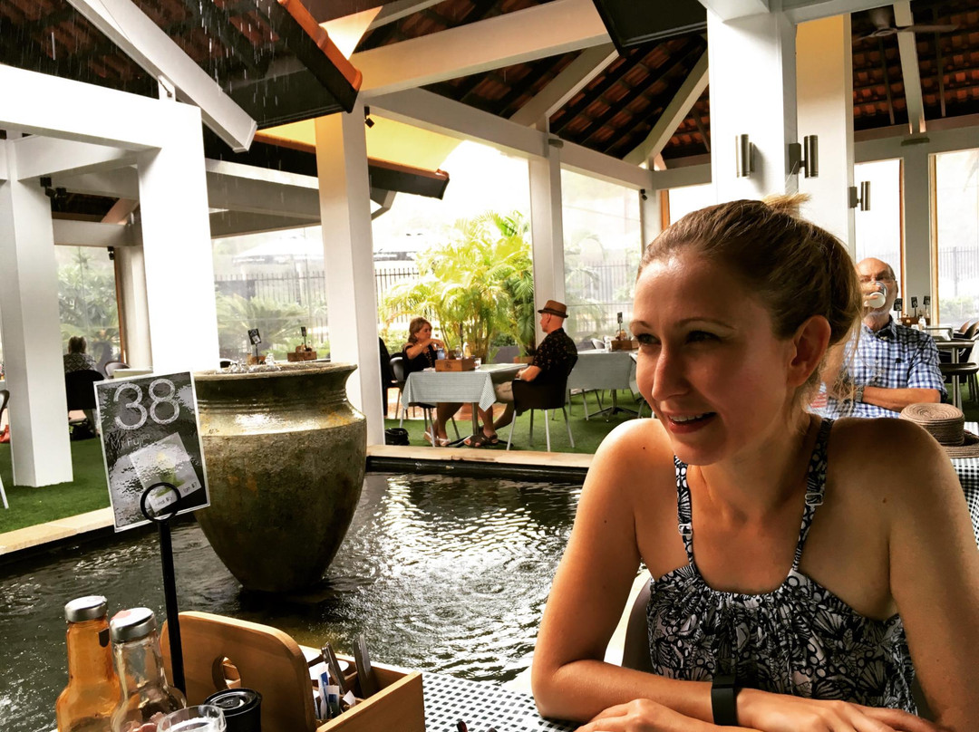 Runaway Bay餐馆和美食-Cafe 63