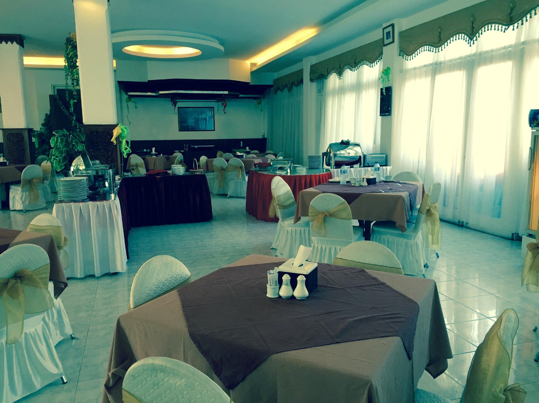 格兰马林多酒店主图