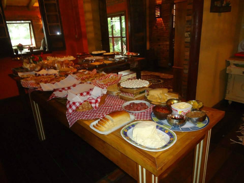 Treze de Maio餐馆和美食-Restaurante Colonial Recanto Das Flores