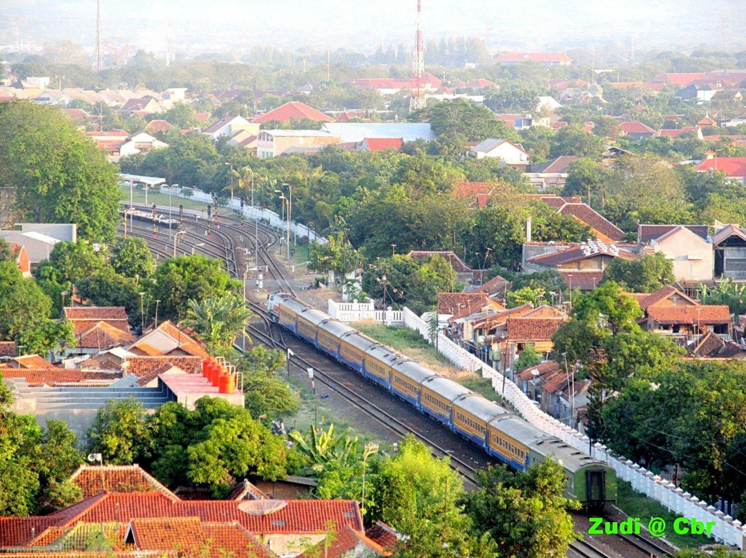 At-Taqwa Great Mosque-井里汶必去景点