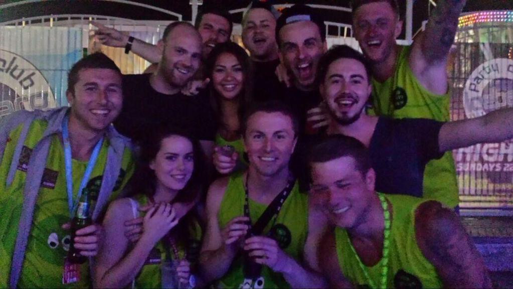 Party Crew!-晴滩必去景点