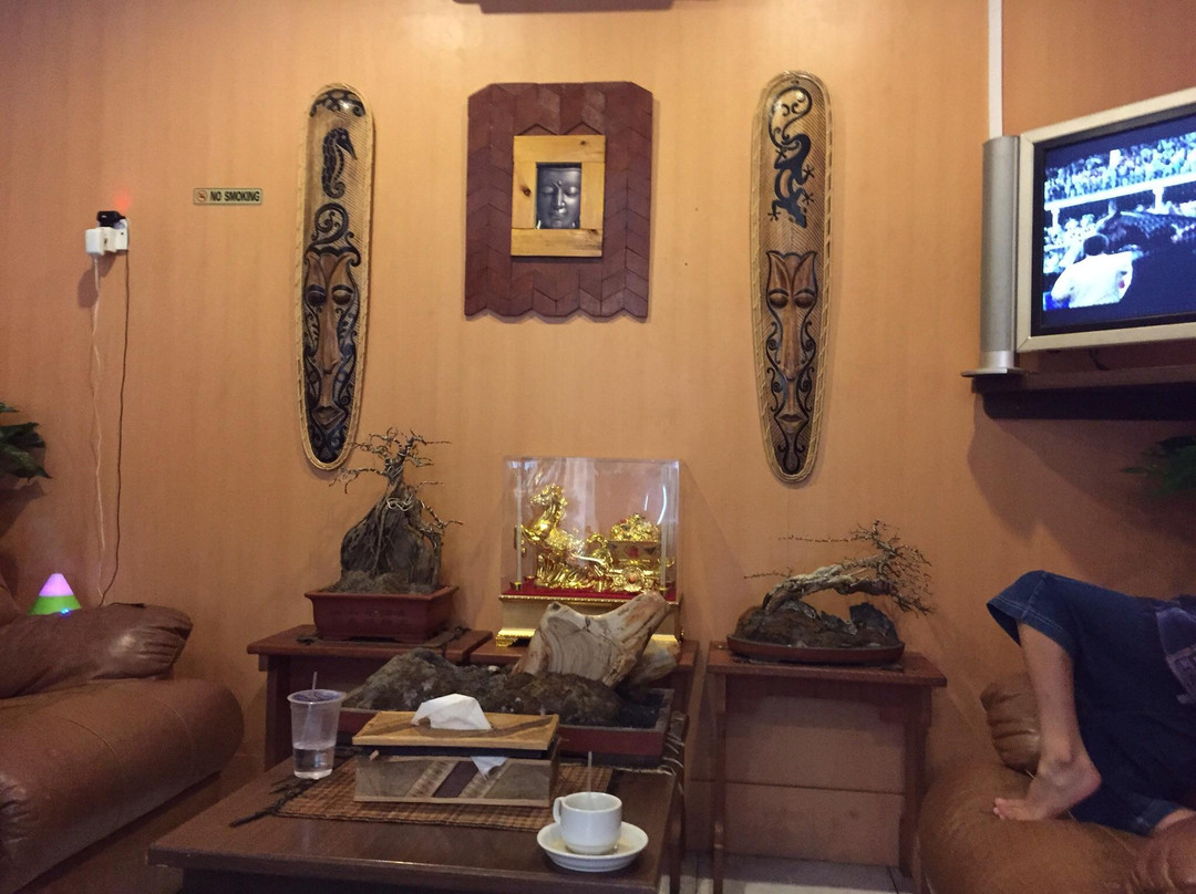 Crown Family Massage景点图片