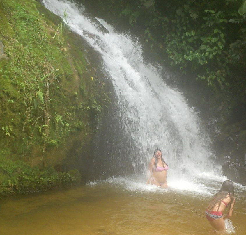 Cachoeira do Alecrim-Tapirai必去景点