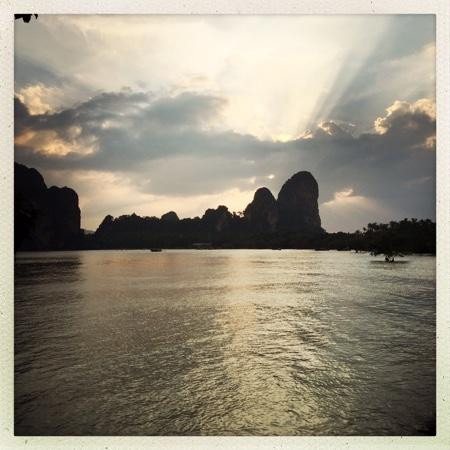 Tew Lay Bar-莱利海滩必去景点