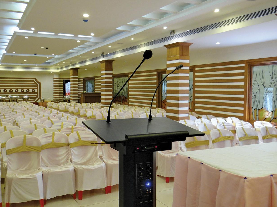 Hotel Midhuna International主图