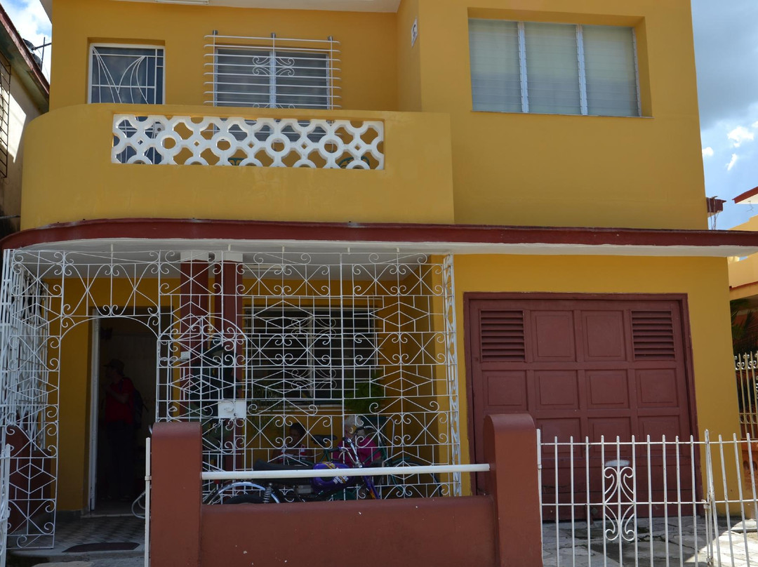 Casa Consuelo, Lourdes y Alvaro主图