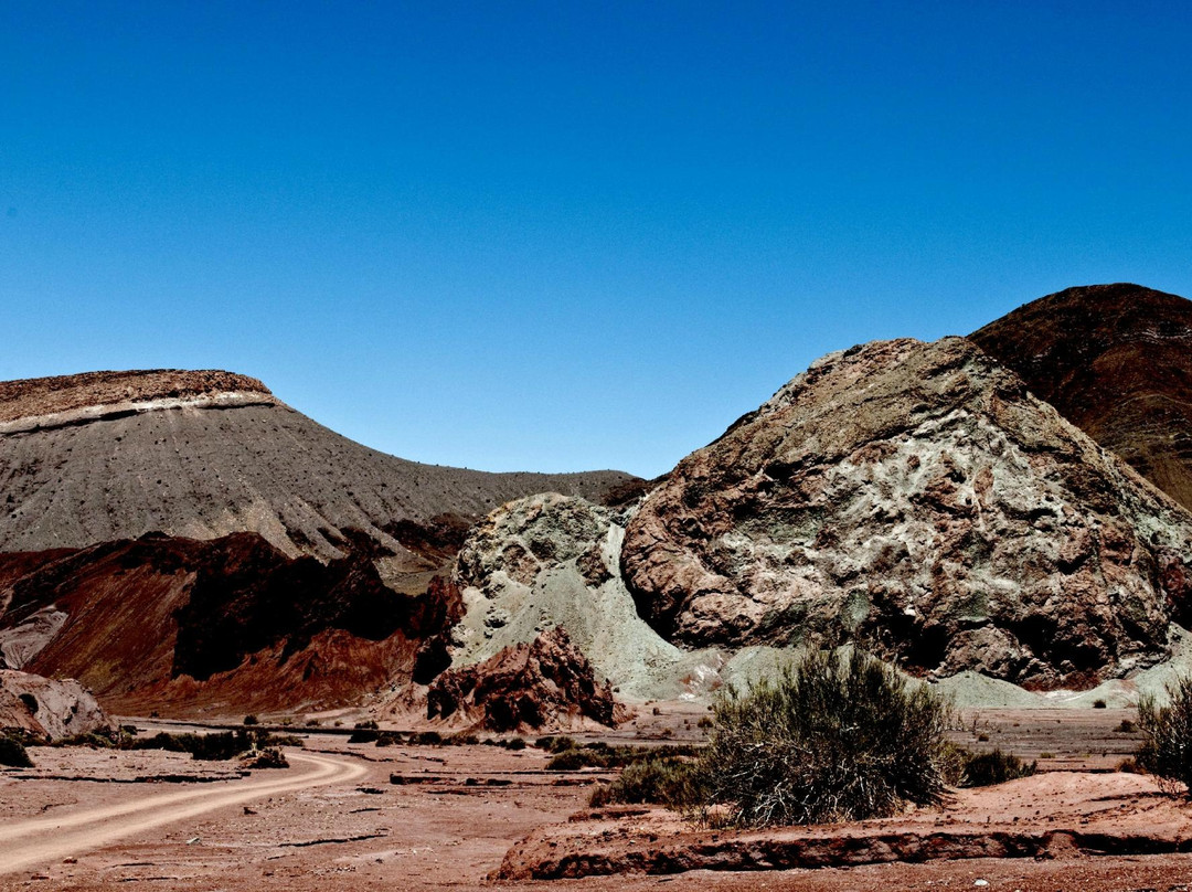 Valle Arcoiris-圣佩德罗-德阿塔卡马必去景点
