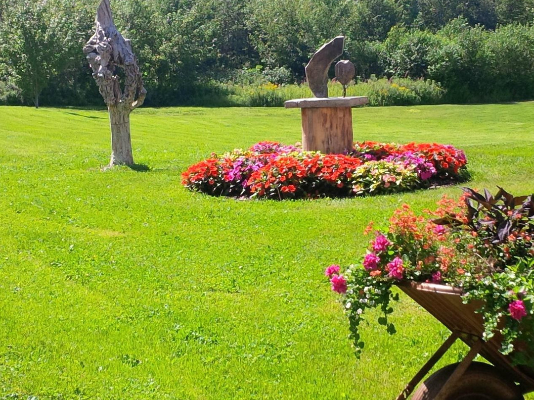 Doug Fraser Art Gallery and Sculptural Garden-Inverness必去景点