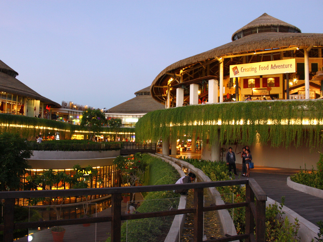 海滩漫步购物中心-库塔必去景点