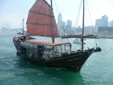 "鸭灵号"帆船-香港必去景点