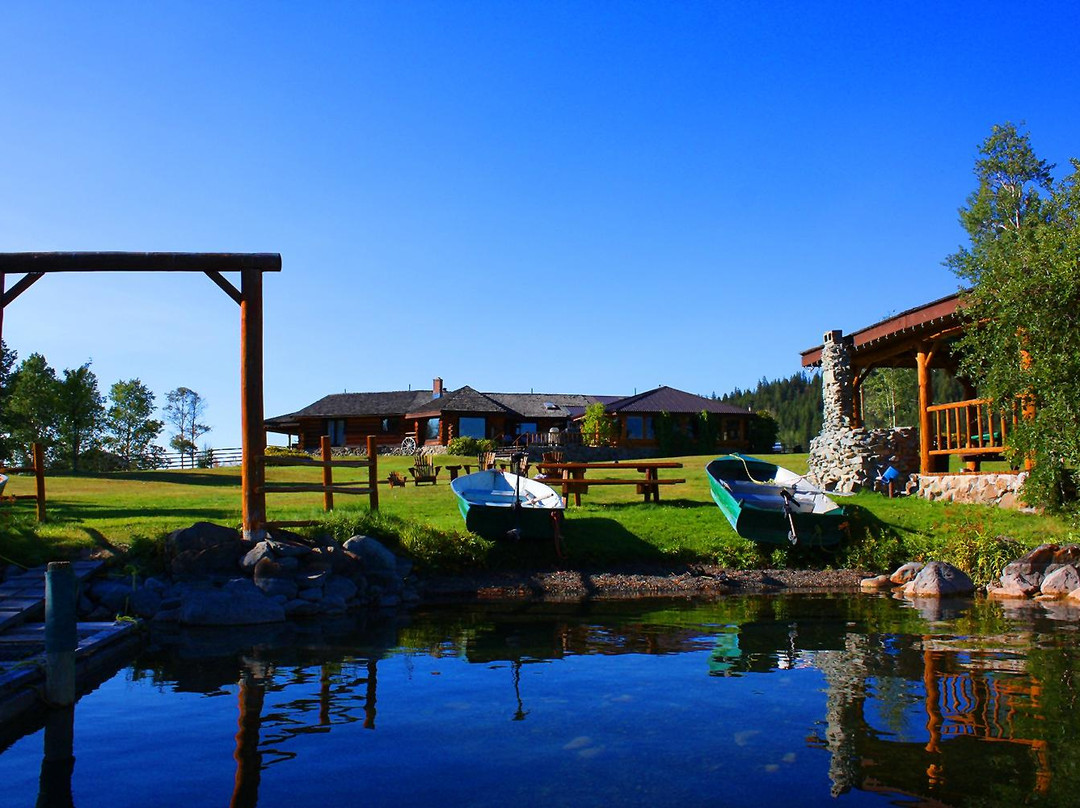 Crystal Waters Guest Ranch