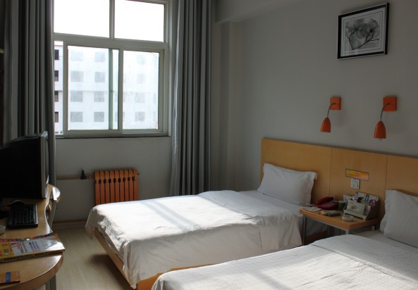 南阳方圆快捷酒店南航店主图