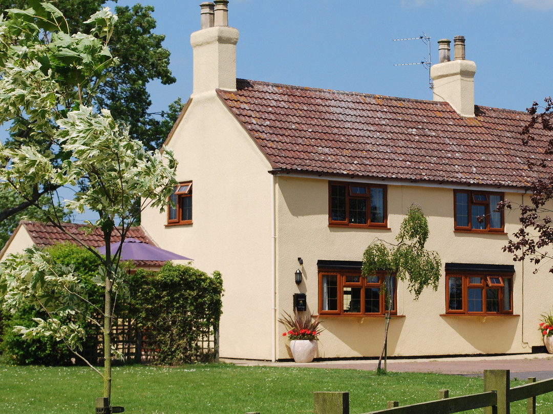 Woodthorpe Hall Country Cottages