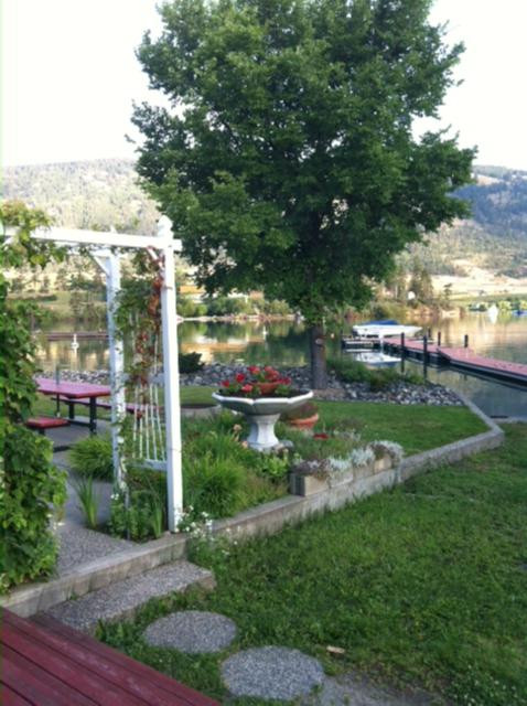 Kalamalka Lakeshore Bed & Breakfast主图