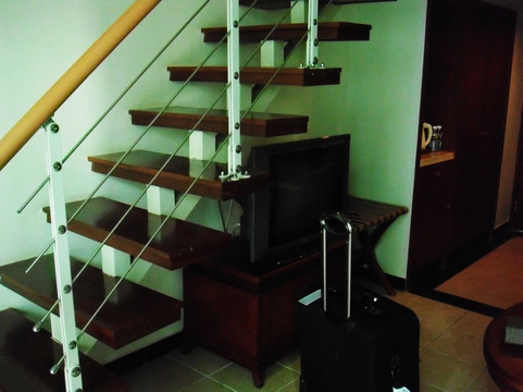 三亚湾康逸假日酒店(椰梦长廊店)主图