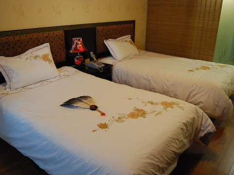 锦里自由时酒店主图