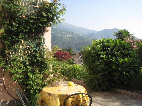 Grandola ed Uniti酒店住宿-Balcone Fiorito Bed & Breakfast