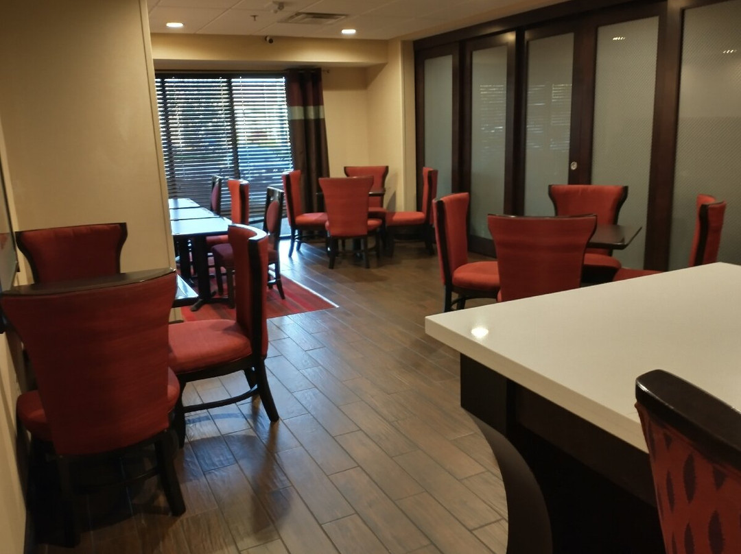 Hampton Inn Columbus-South主图