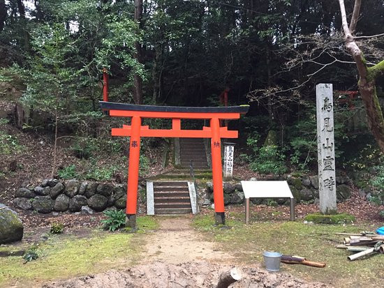 Tomi Shrine-樱井市必去景点
