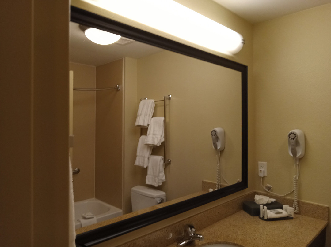 La Quinta Inn & Suites by Wyndham Lancaster主图