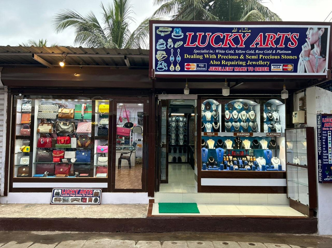 Lucky Arts-巴格海滩必去景点