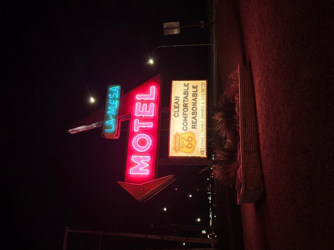 La Mesa Motel主图