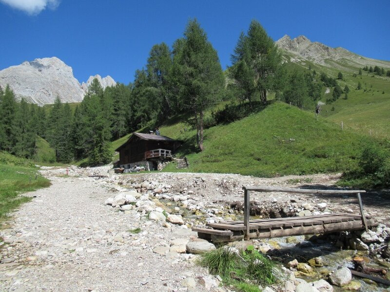 Trekking Forca Rossa-罗卡皮耶托雷必去景点