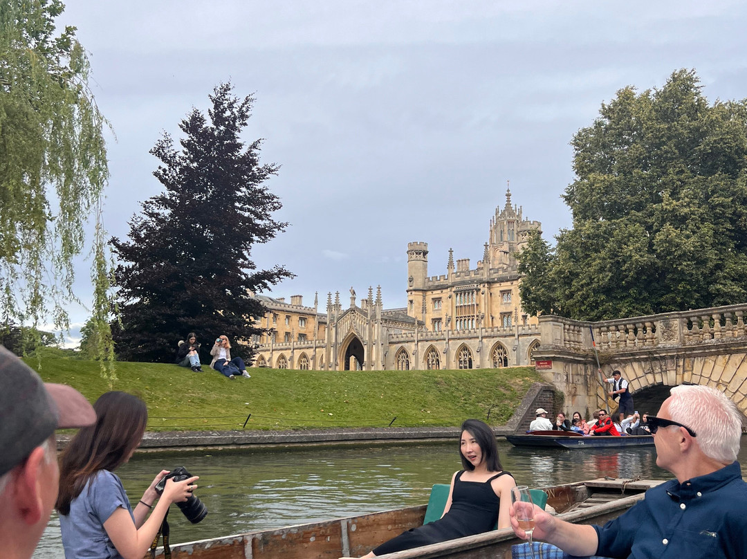 Oxford Alumni Tours-牛津必去景点