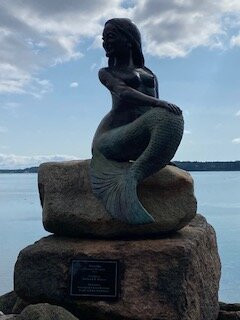 The Mermaid -  a bronze statue by Richard Klyver景点图片