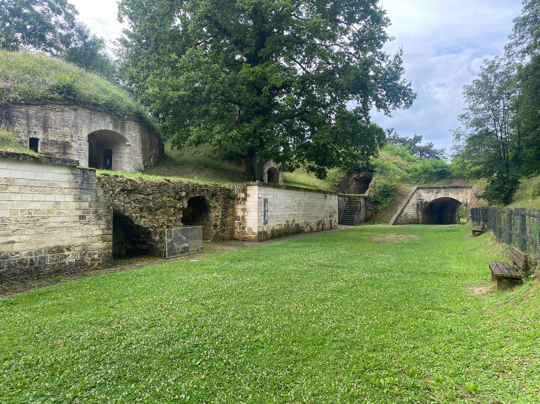 Fort de Conde-Chivres-Val必去景点