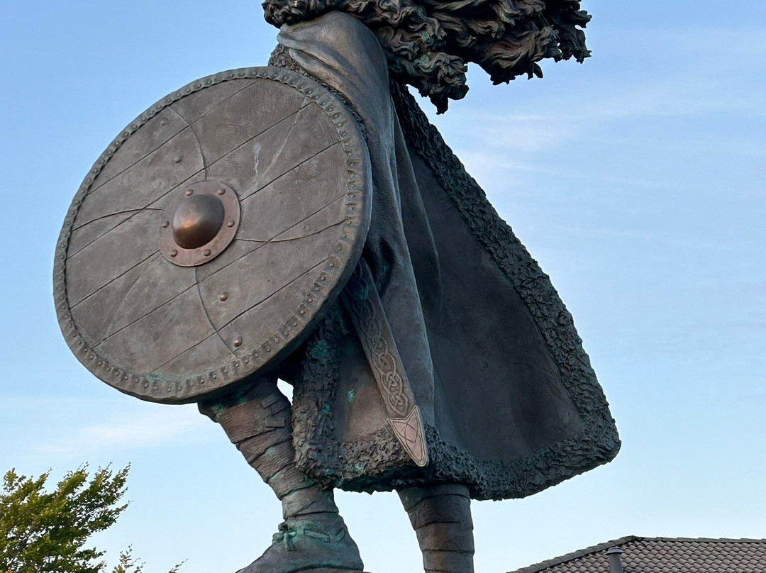 Harald Havnaberg Statue