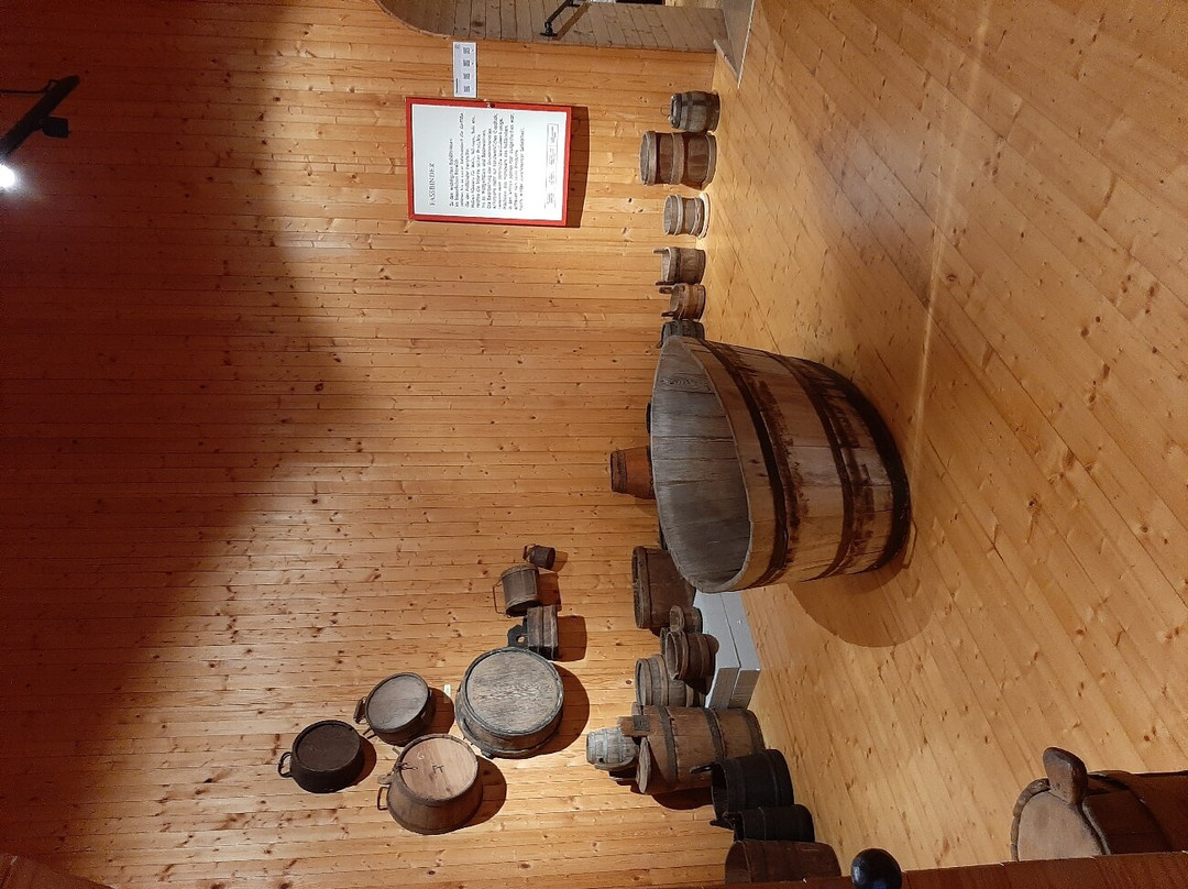Museum Fuer Volkskultur - Schloss Porcia景点图片