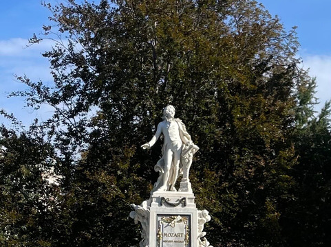 Good Vienna Tours-维也纳必去景点