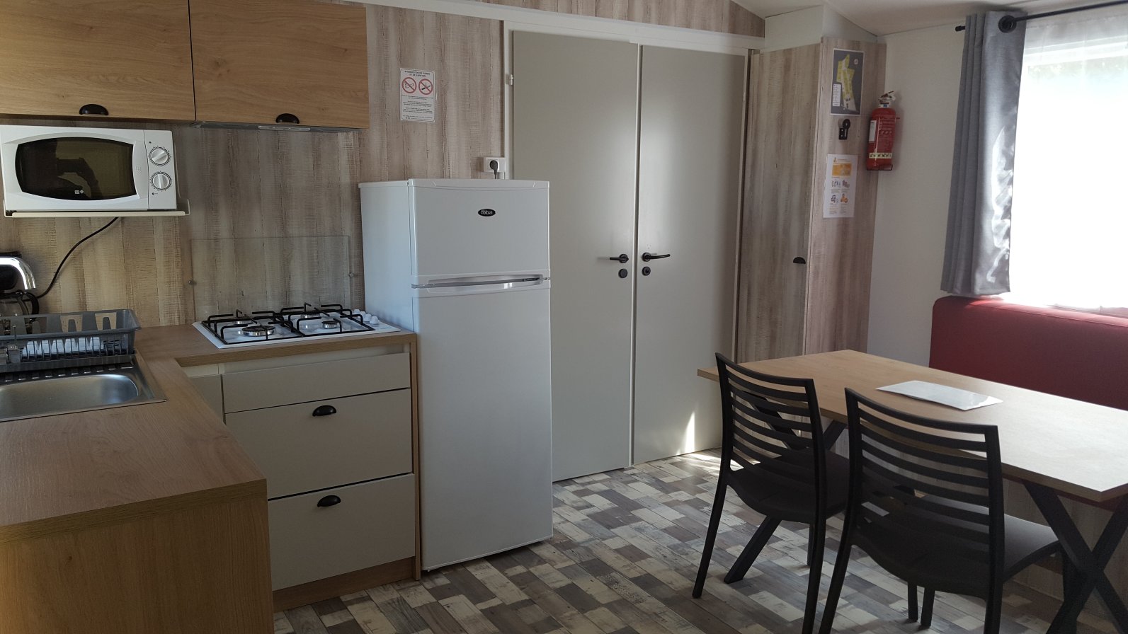 Camping Les Pins-餐饮