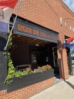 Kingdom Home Goods And Antiques-圣约翰斯伯里必去景点