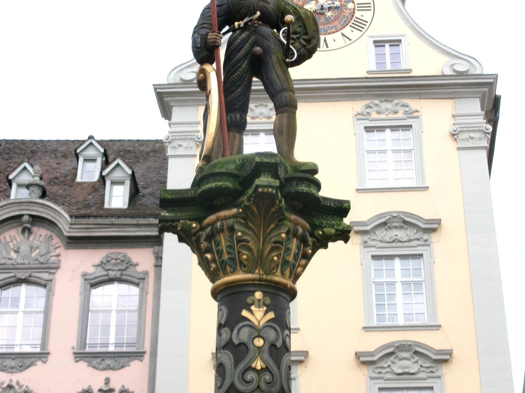 Metzger- oder Landsknechtbrunnen-沙夫豪森必去景点