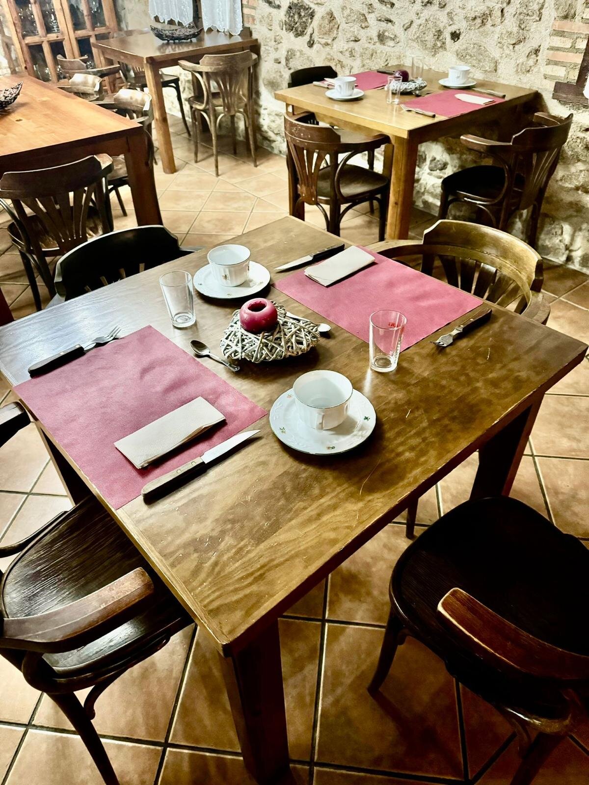 La Casona De Jaraiz-餐饮