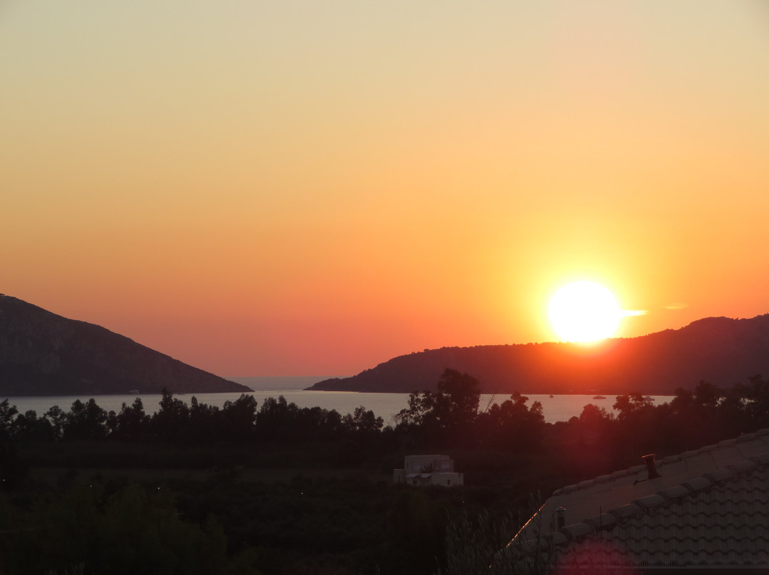 Thanos Village主图